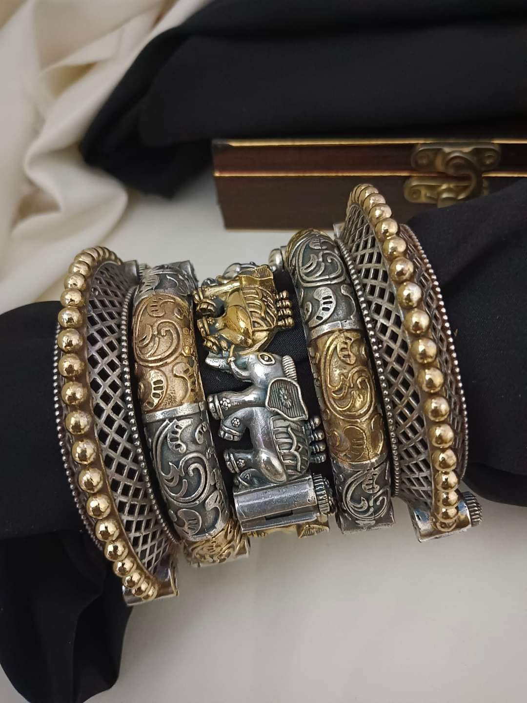 Dual tone Oxidised kadas