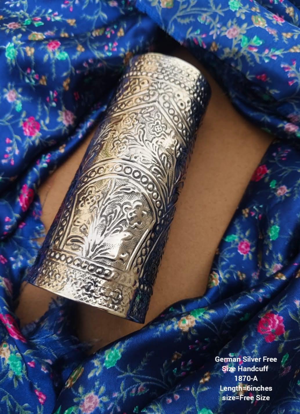 Oxidized long handcuff
German silver handcuff
Jaali design handcuff
Tribal cuff bracelet
Bohemian style cuff
Antique finish handcuff
Free size handcuff bracelet