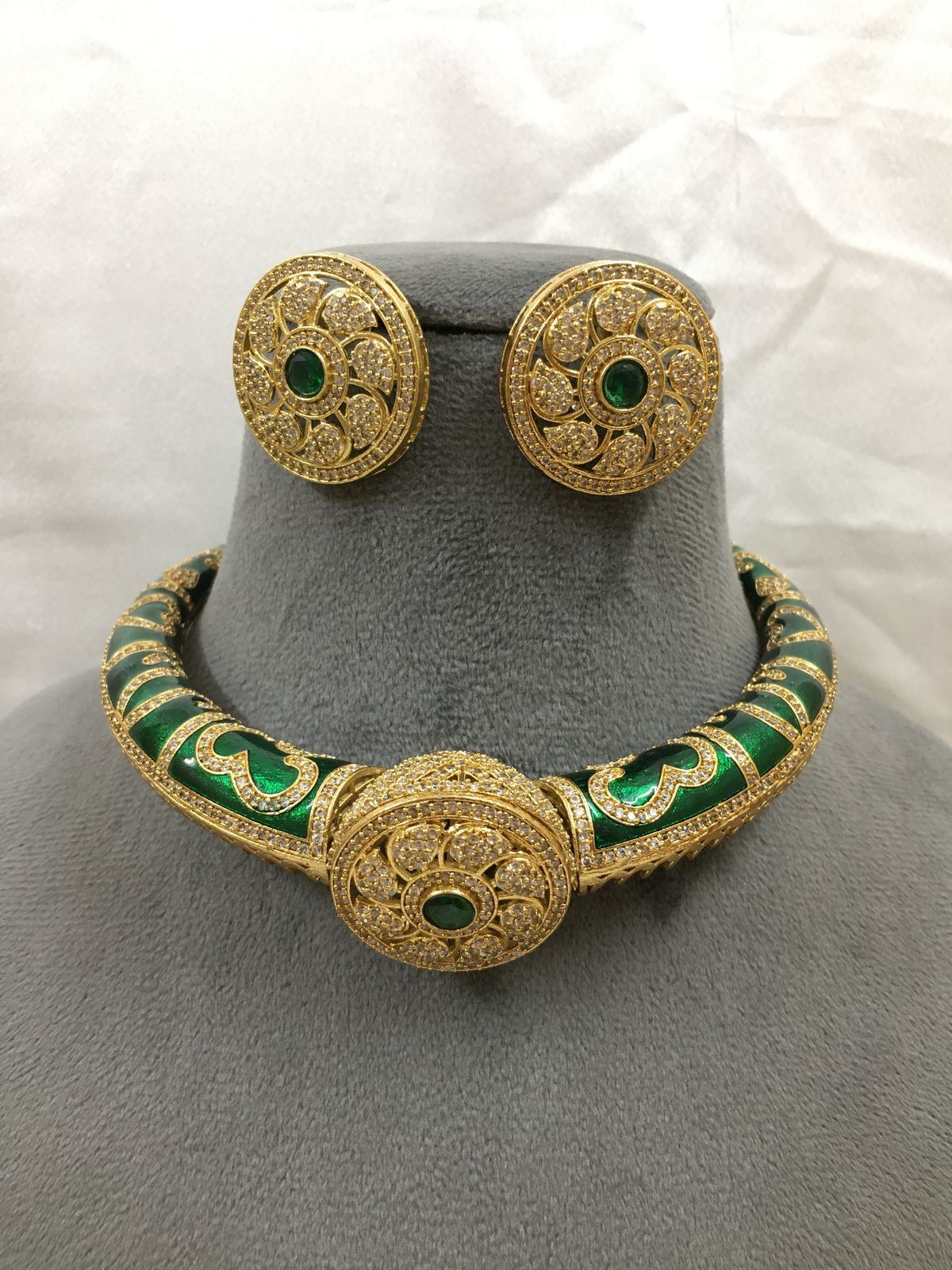 Designer Choker Set