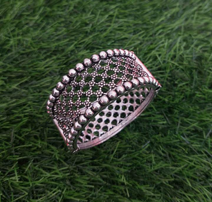 Shree Oxidised Kada
