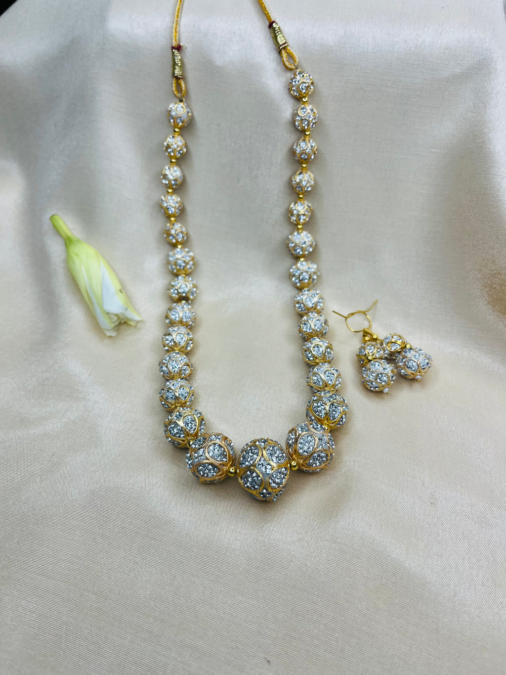 Motif Single Mala Set