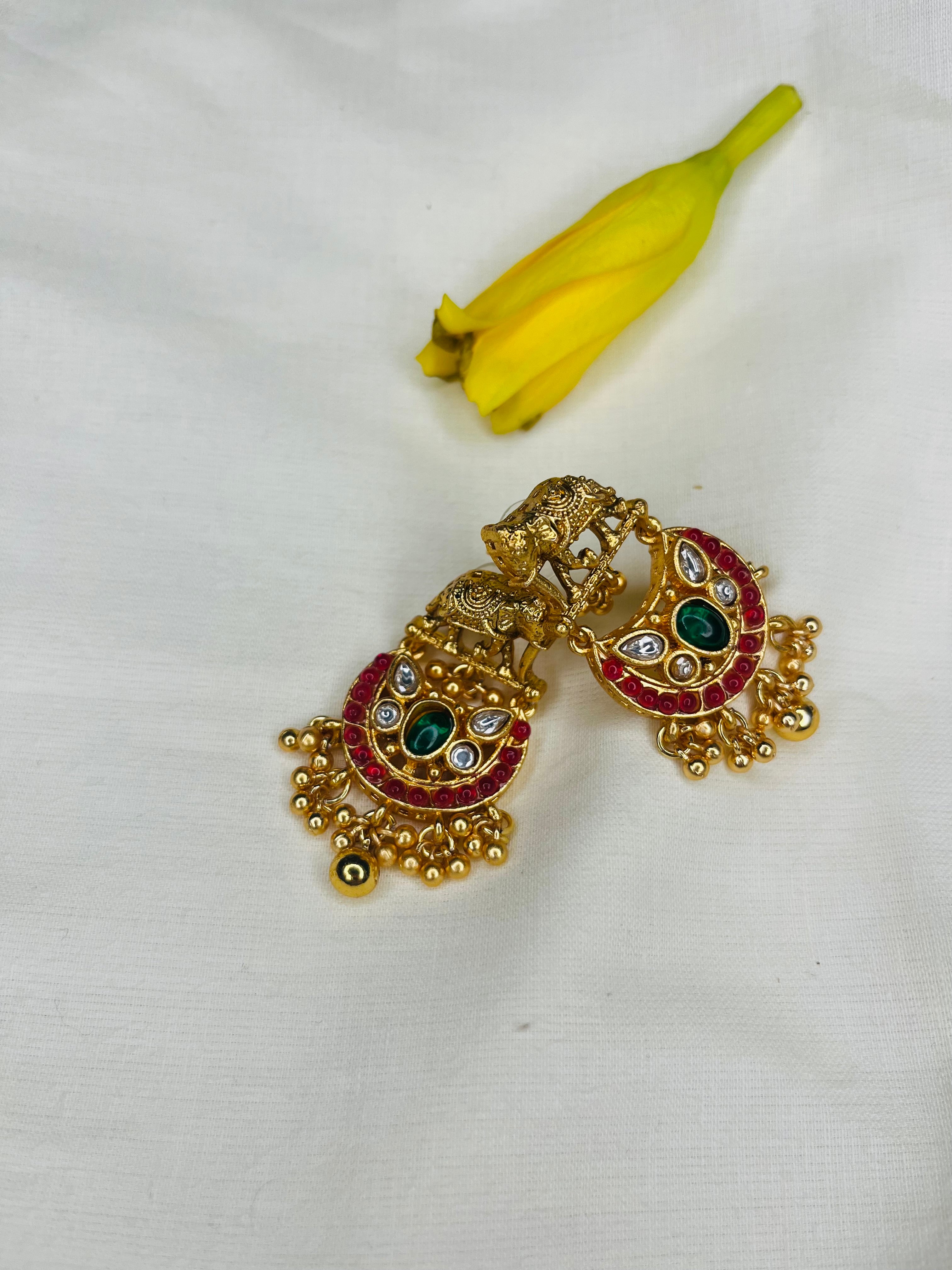 Half Moon Hathi Necklace Set