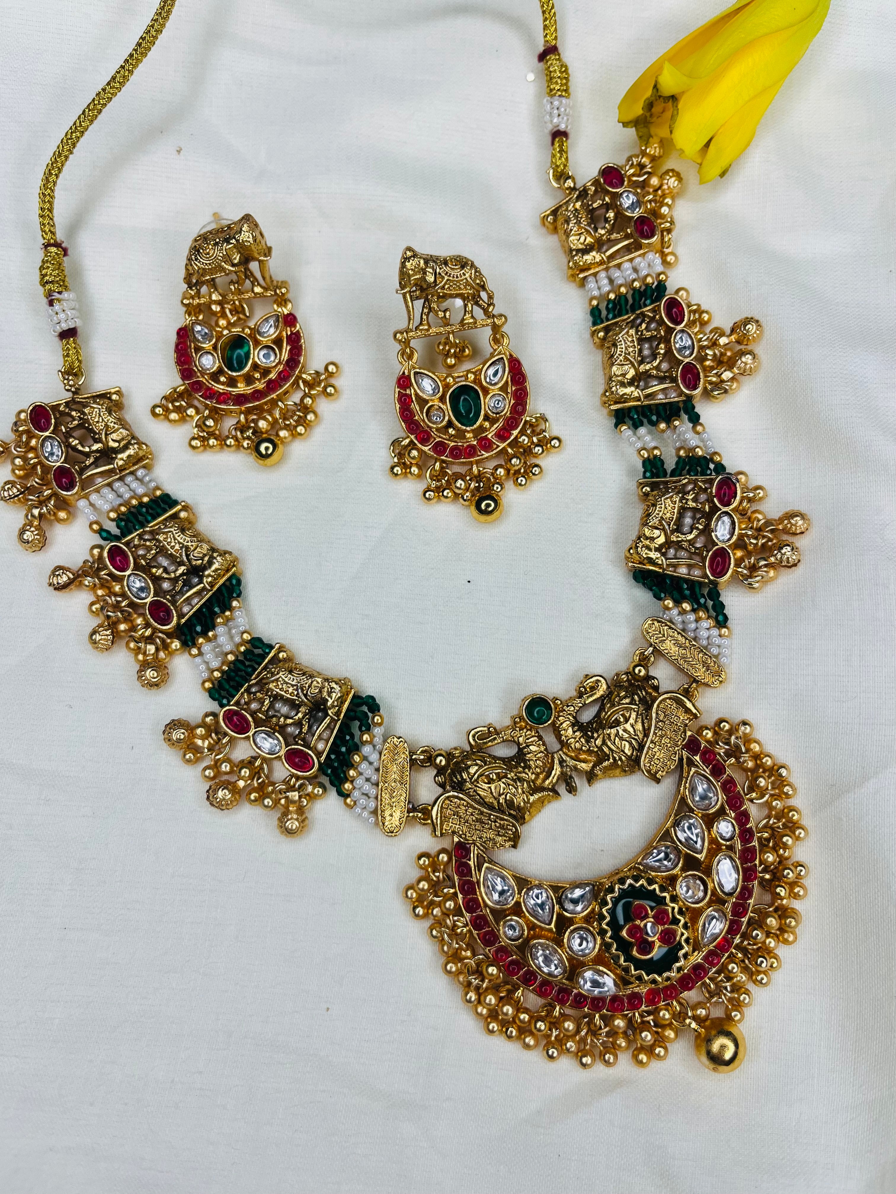 Half Moon Hathi Necklace Set