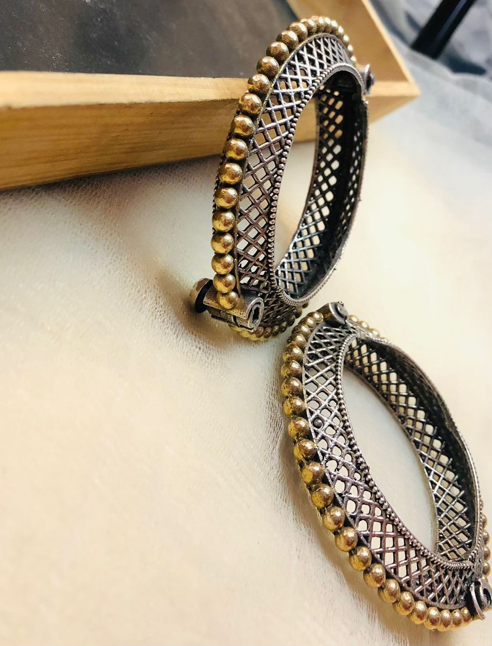 Jaal Traditional Kada