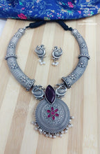 Monalisa Stone Silver Hasli