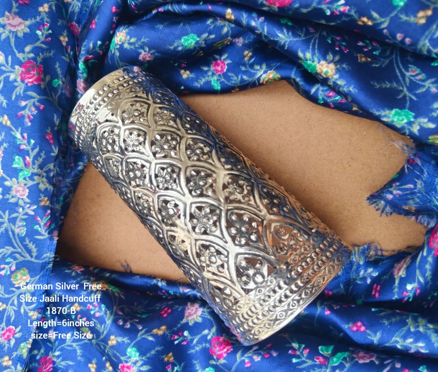 Oxidized long handcuff
German silver handcuff
Jaali design handcuff
Tribal cuff bracelet
Bohemian style cuff
Antique finish handcuff
Free size handcuff bracelet