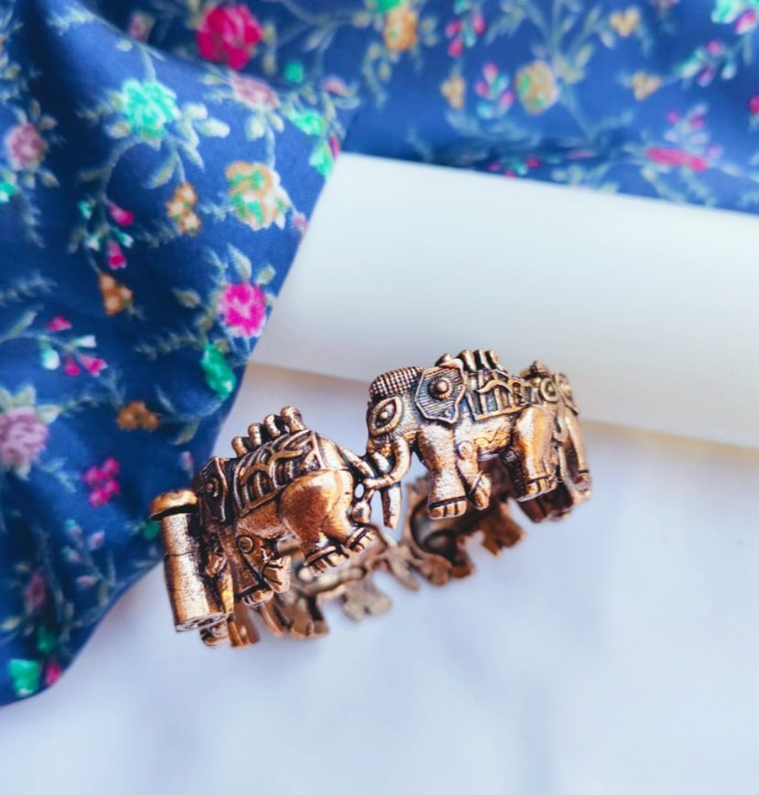 Haathi Oxidized Kada