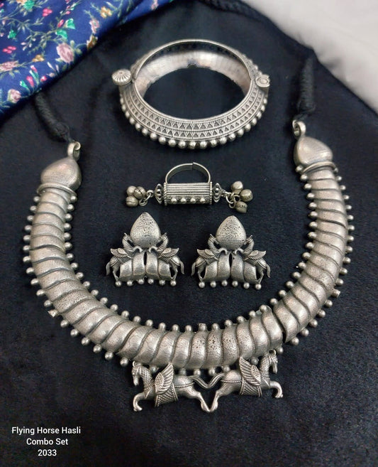 Hasli Combo Set