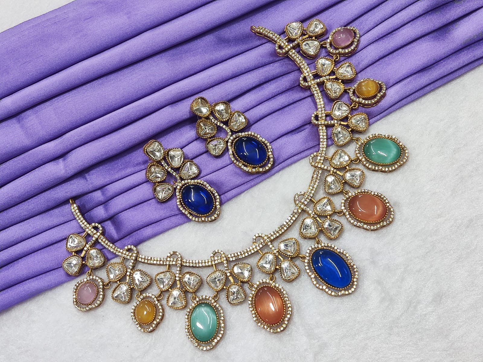 Multicolor Choker Set