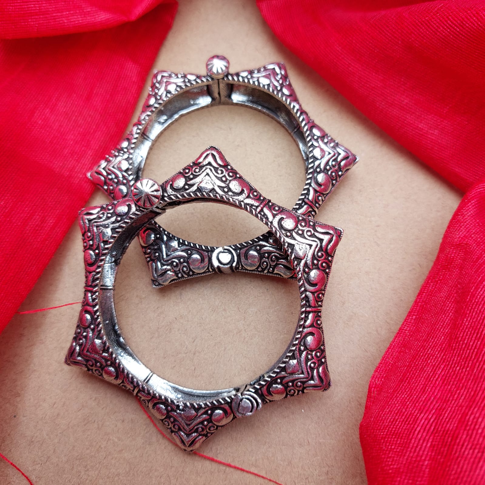 Hexagon Oxidized Kada