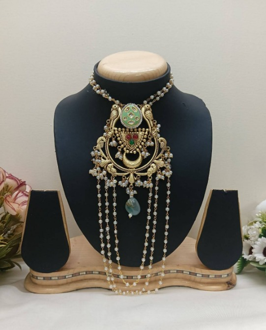 Apala Polish Necklace
