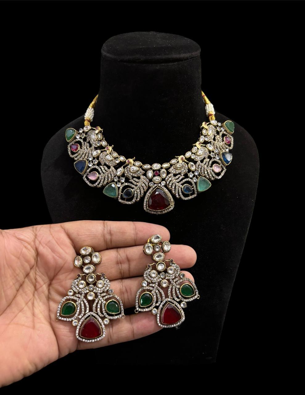 Heritage Necklace Set