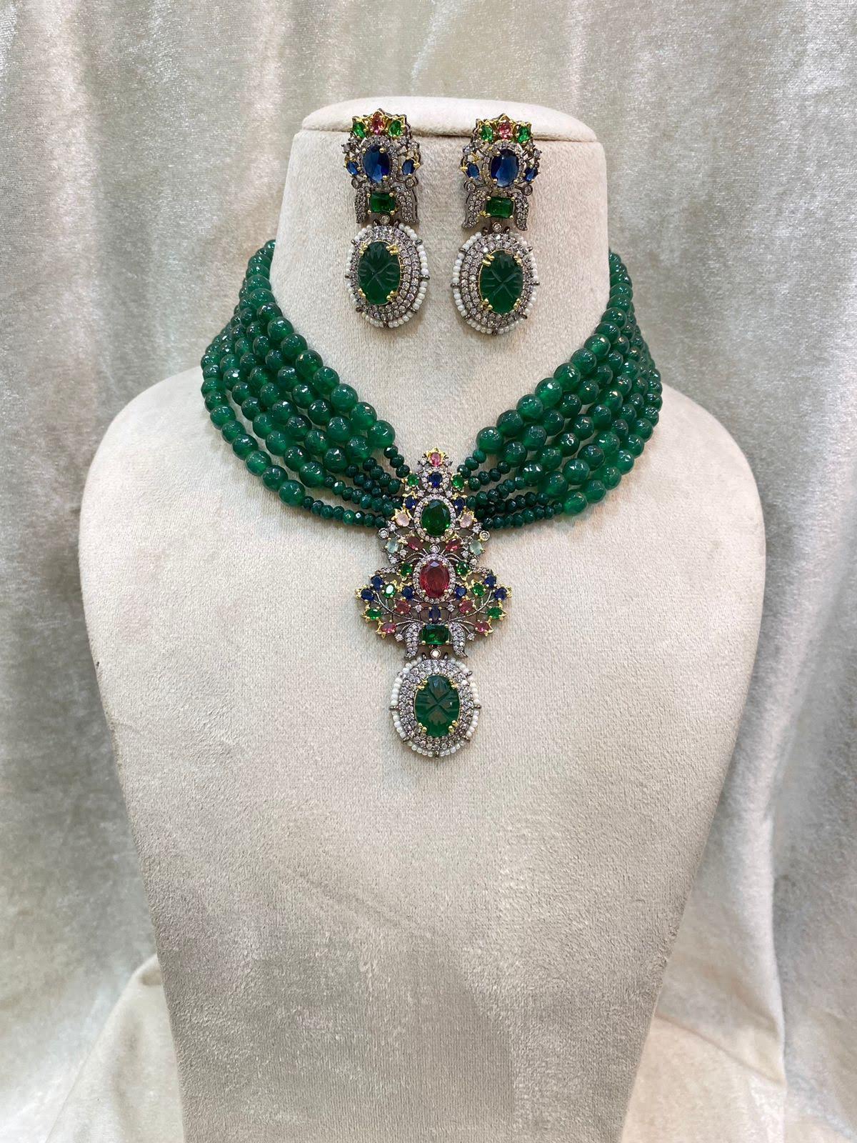 Victoria Pendant Set