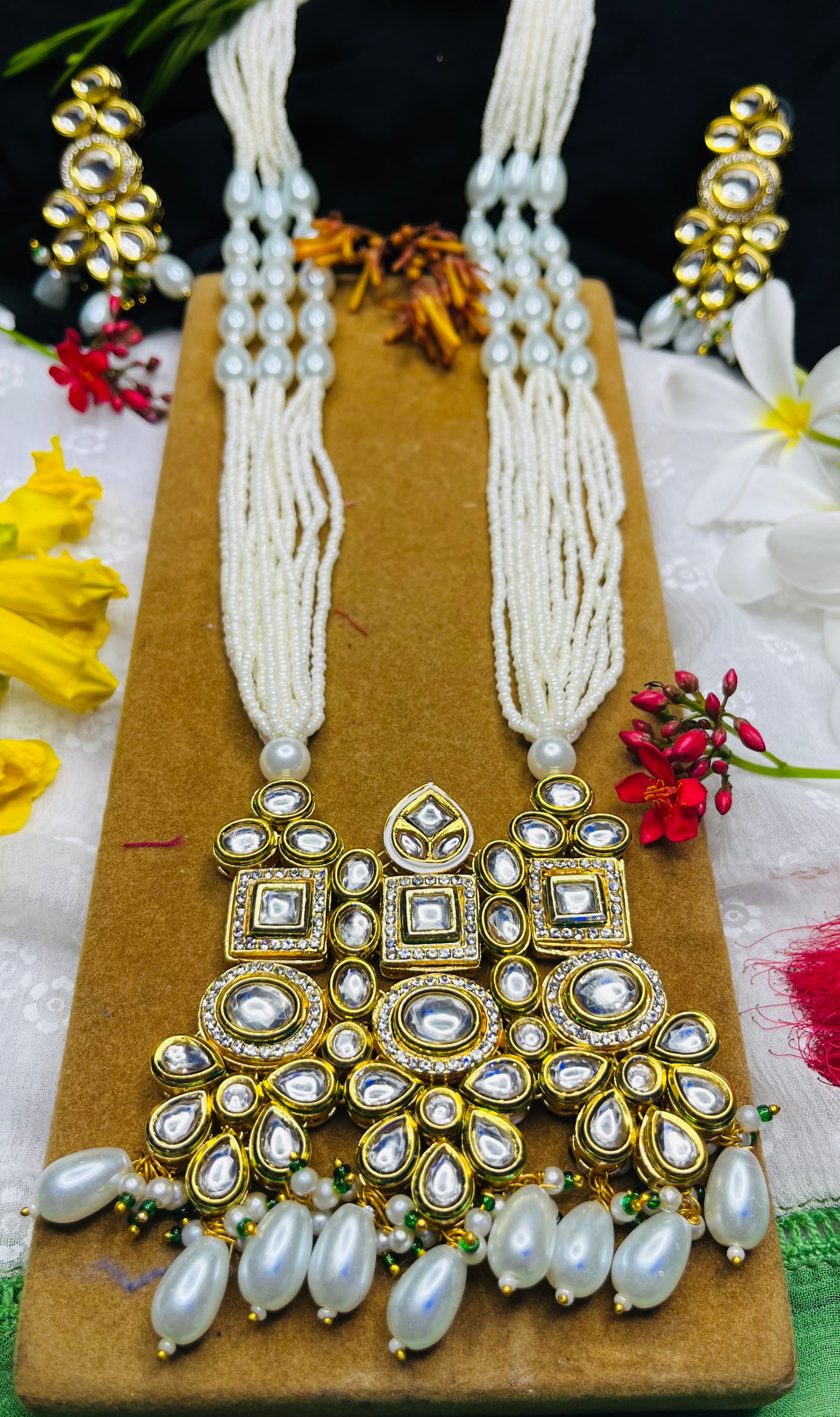 Kundan Choker Set