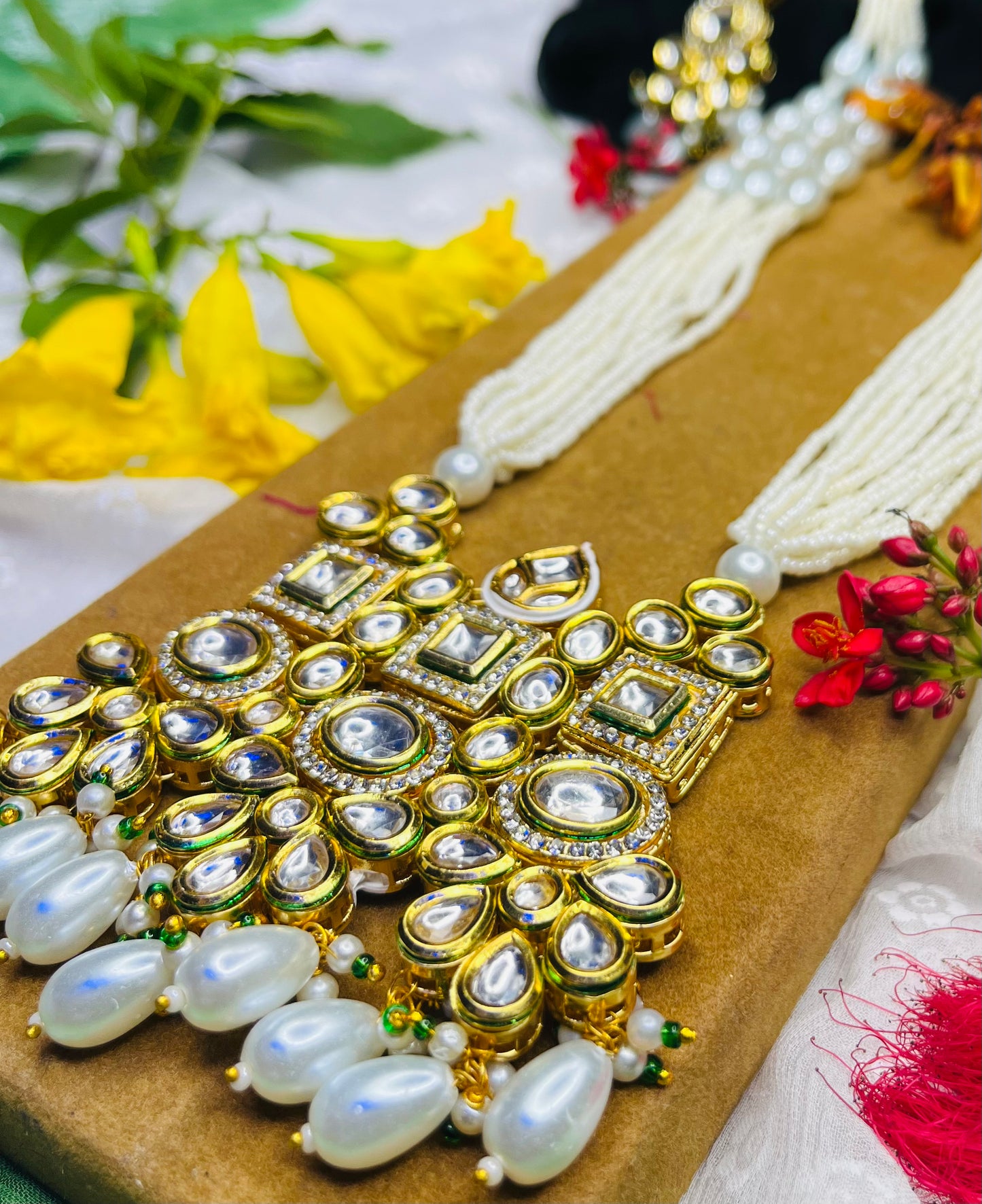 Kundan Choker Set