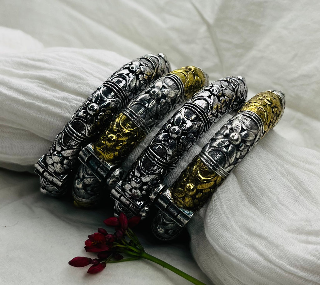Floral Oxidized Kada