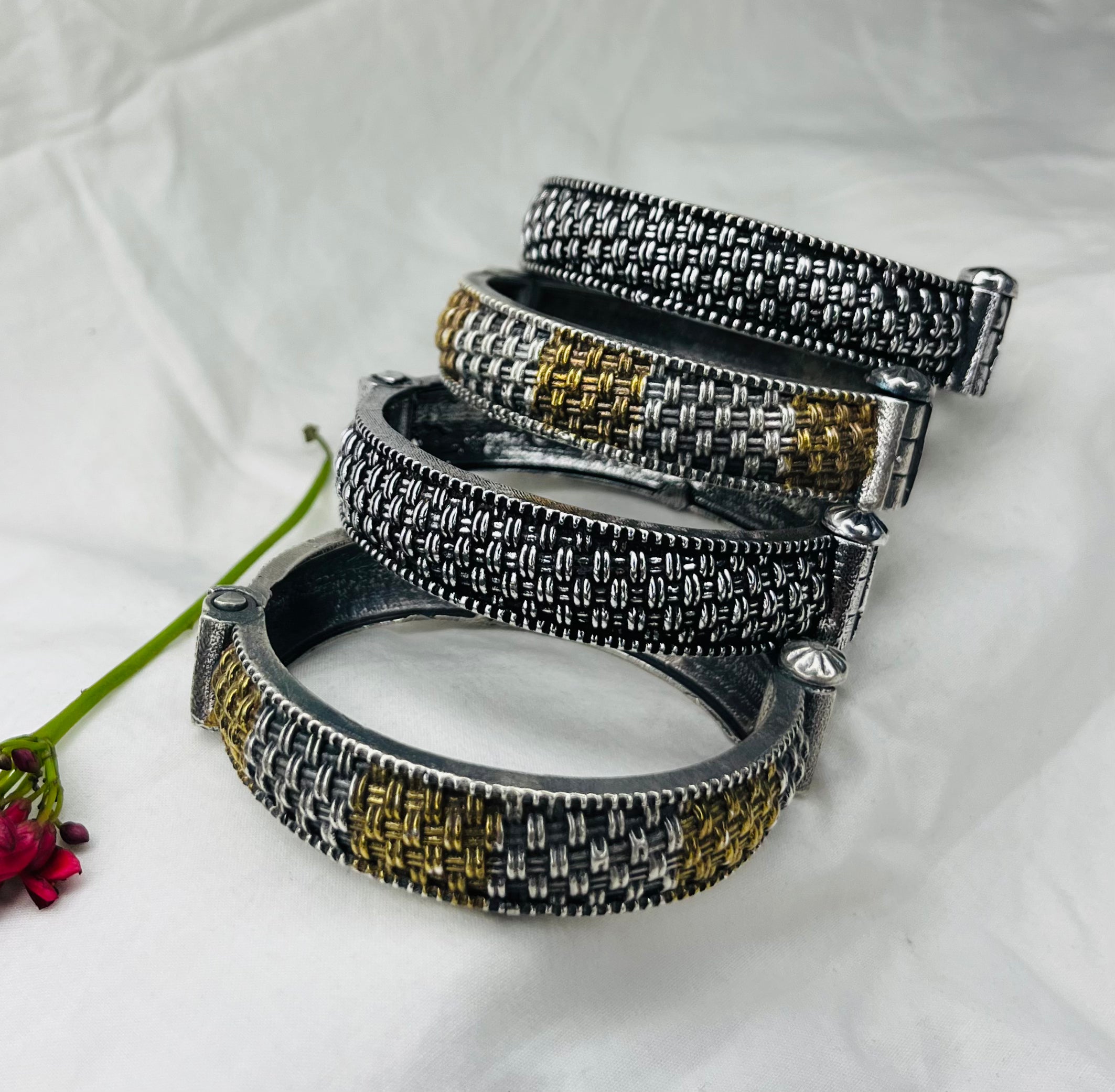 Entwined Oxidized Kada