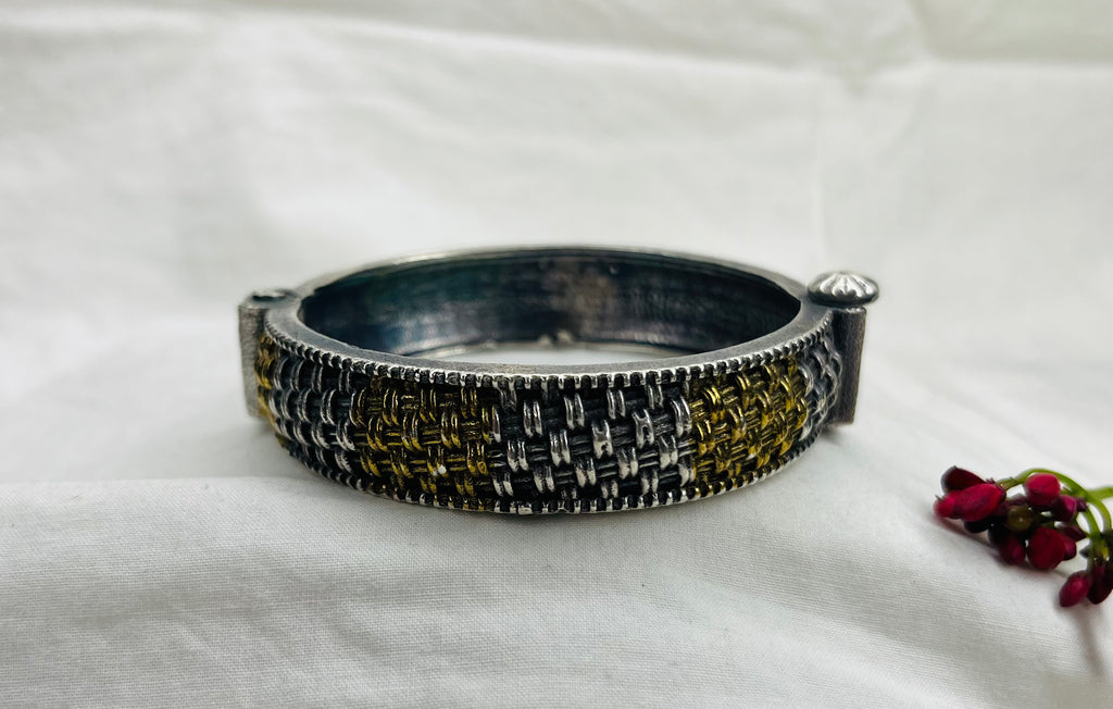 Entwined Oxidized Kada