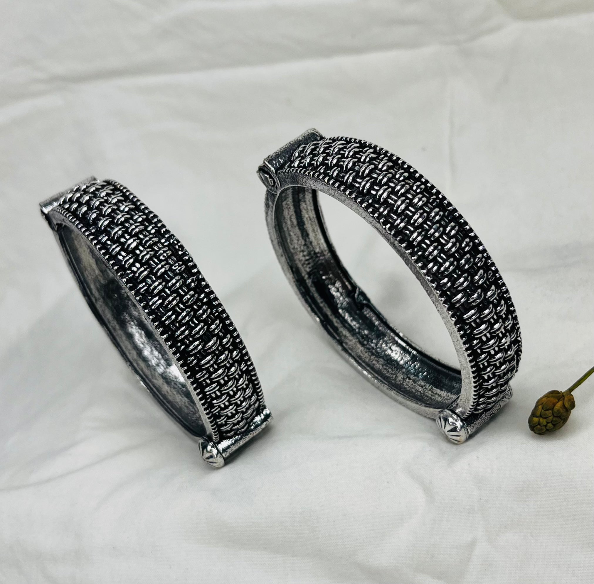 Entwined Oxidized Kada