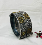 Dotted Oxidized Kada