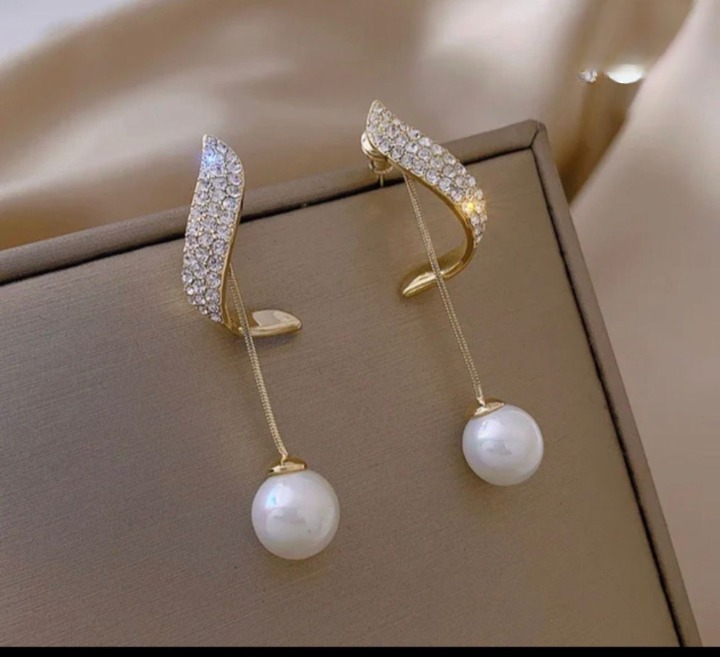 Pearl Drop Studs