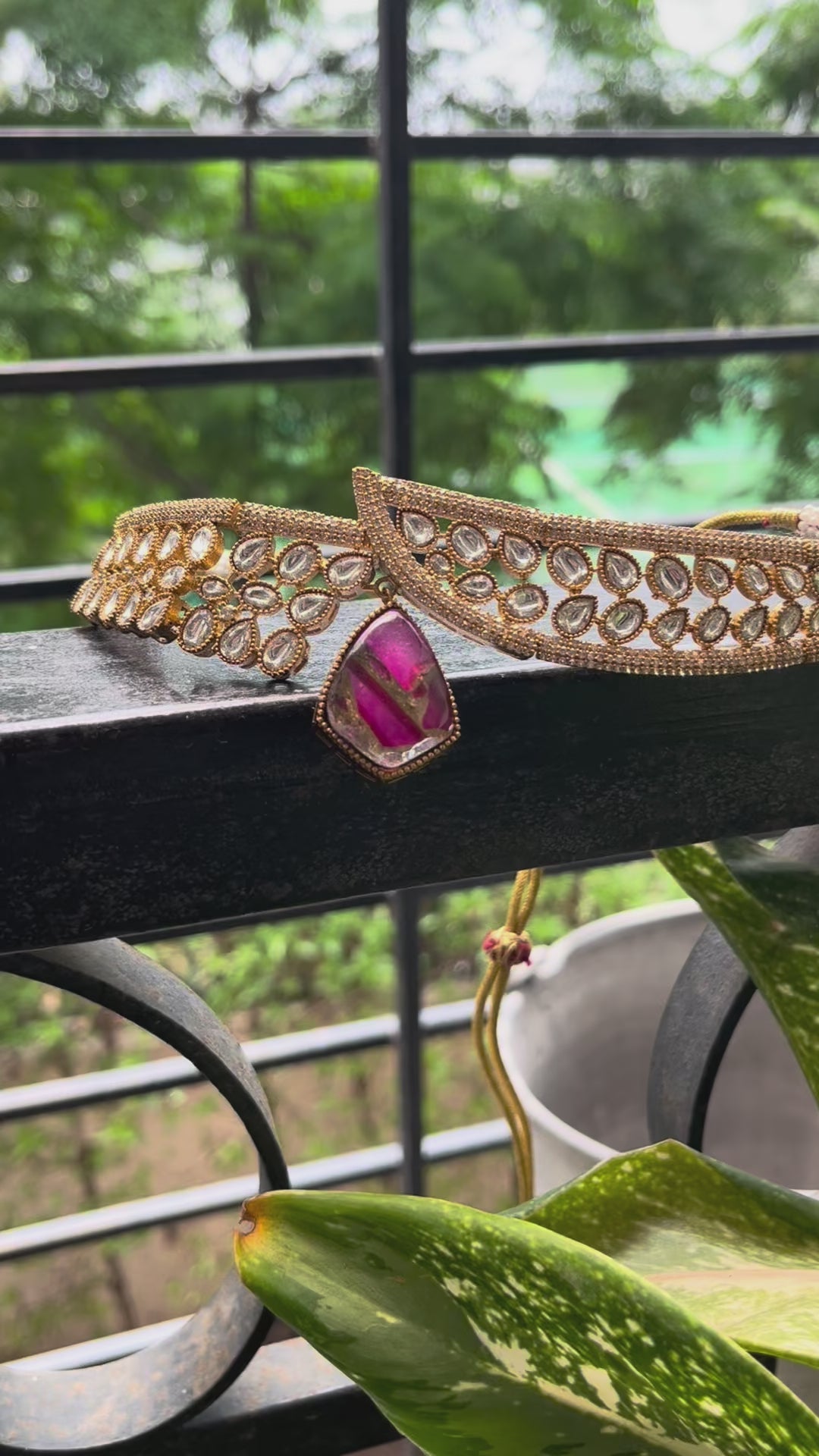 Leafy Kundan Choker Set