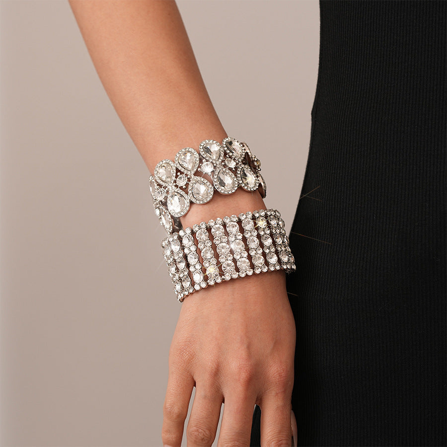 Celestial Wristfall Bracelet Round