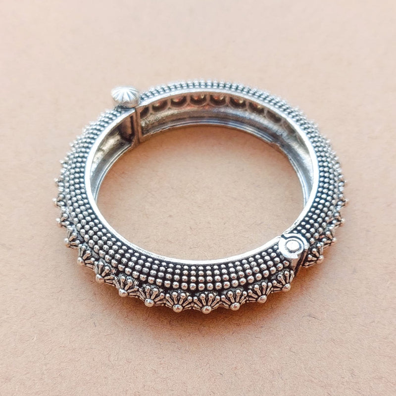 Traditional Polki Kada