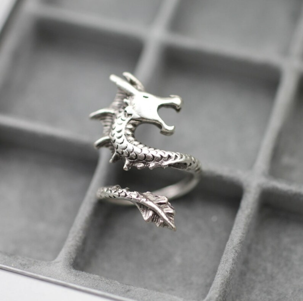 Drago Ring