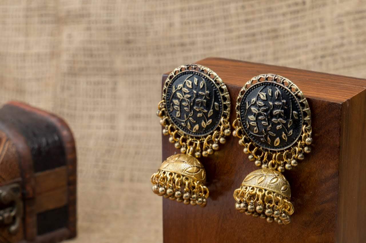 Leafy Jhumkas (Golden)