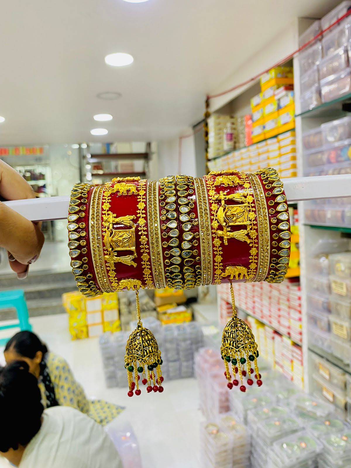 Rajwada chuda set (Elephant design)